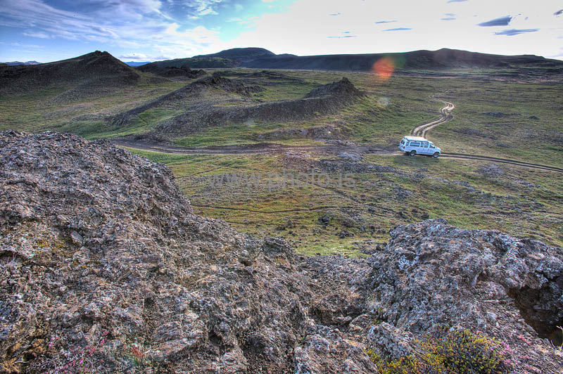 kps07091307_8_9hdr